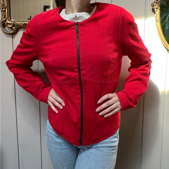 Red Studio Point jacket size medium - Picture 4 of 7